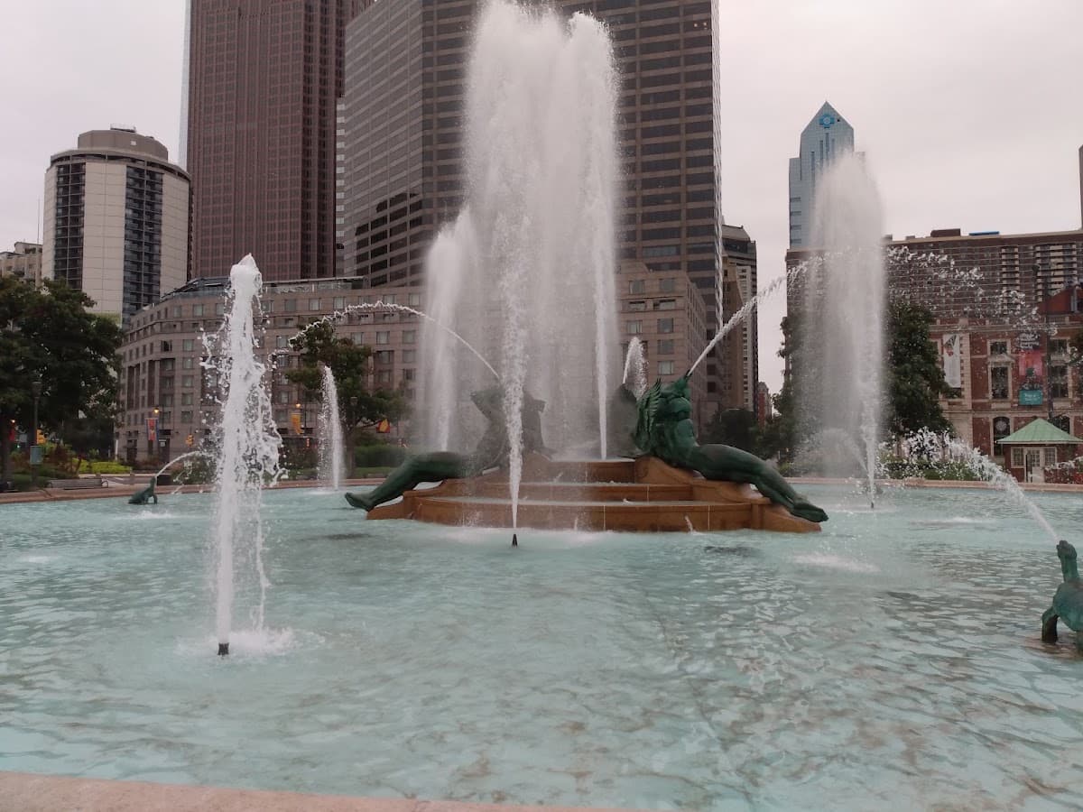 Philadelphia, USA — travel destination on RevealSpot