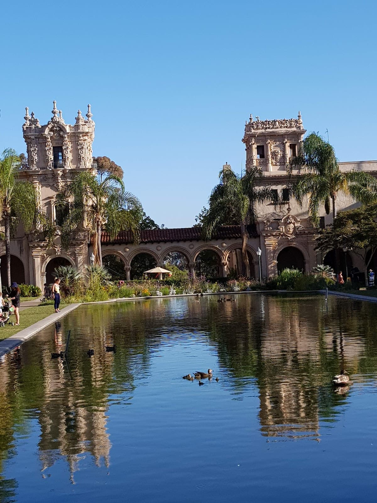 San Diego, USA — travel destination on RevealSpot