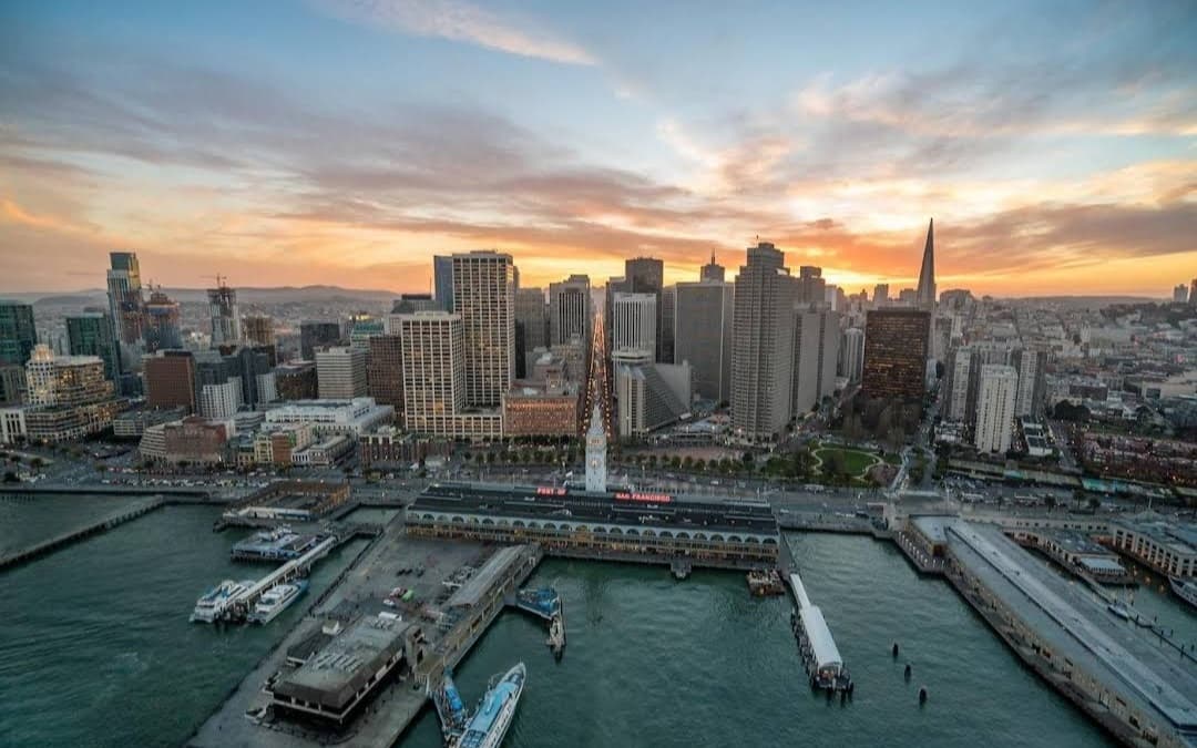 San Francisco & Bay Area, USA — travel destination on RevealSpot